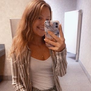 Meet your Posher, Antonia